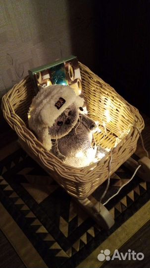 Корзина плетеная из бумажной лозы