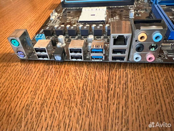 Материнская плата fm2