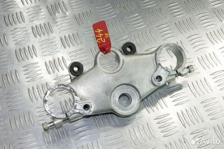 Траверса верхняя Suzuki Bandit 400V-2