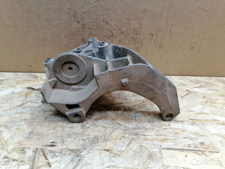 Кронштейн генератора LADA Granta/Kakina/Datsun