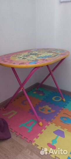 Детский стол и стульчик