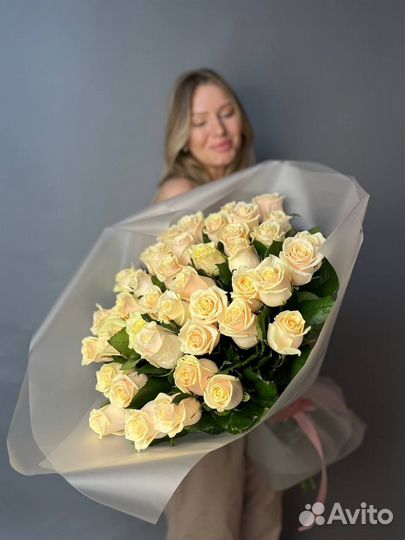 Свежие розы с доставкой, самовывоз