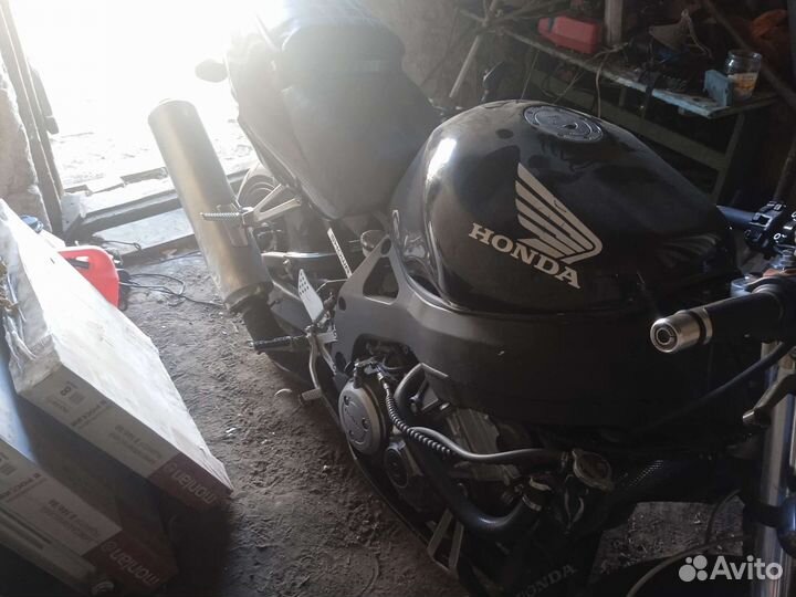 Honda cbr 900