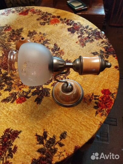 Люстра и бра