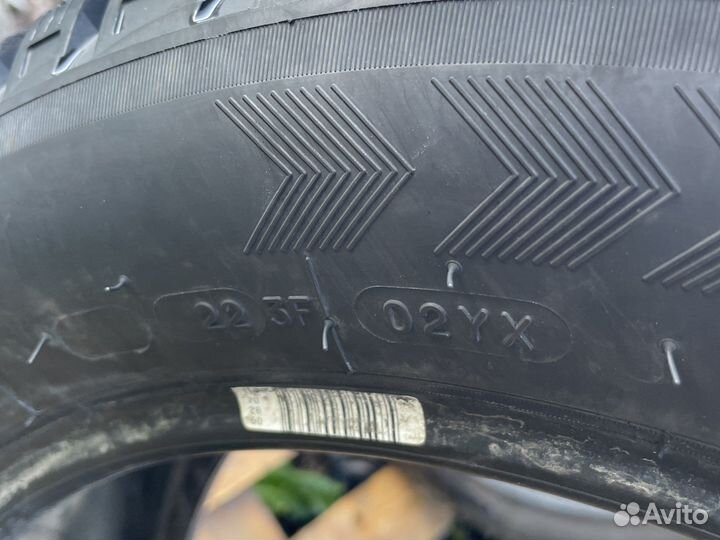 Bfgoodrich G-Force Stud 215/55 R17 98Q