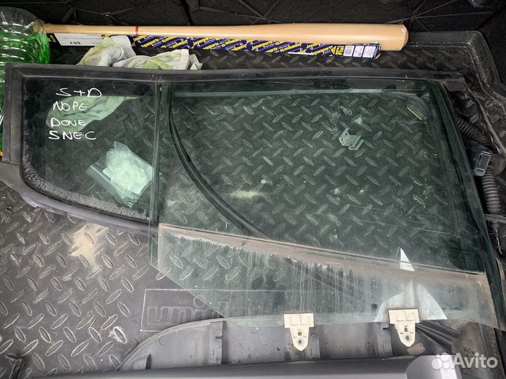 Боковое стекло рено меган 3
