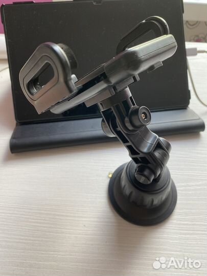 Крепление для телефона в машину