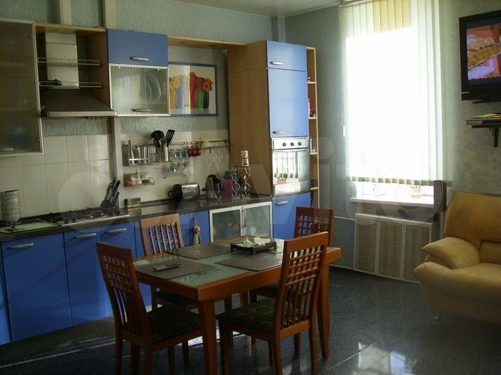 3-к. квартира, 97 м², 4/4 эт.