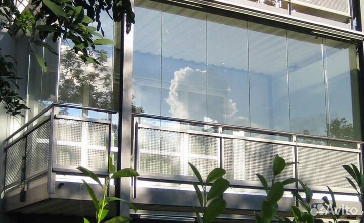 Безрамное остекление балконов