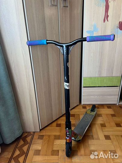 Самокат трюковой