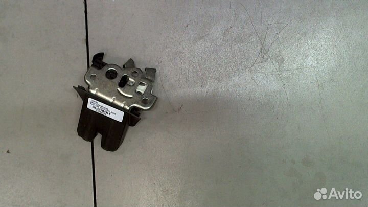 Замок багажника Audi Q5, 2009