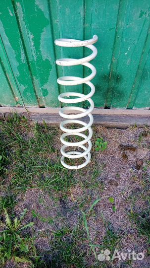 Пружина задней подвески ваз-2104