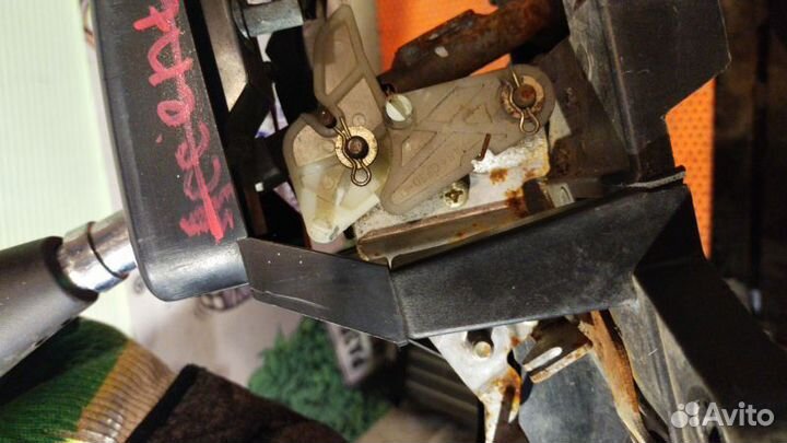 Селектор АКПП салонный Hyundai Elantra