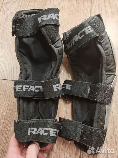 Налокотники race face