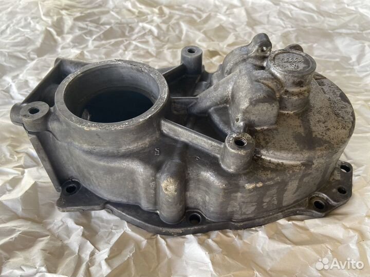 Крышка распредвала Пассат Б6