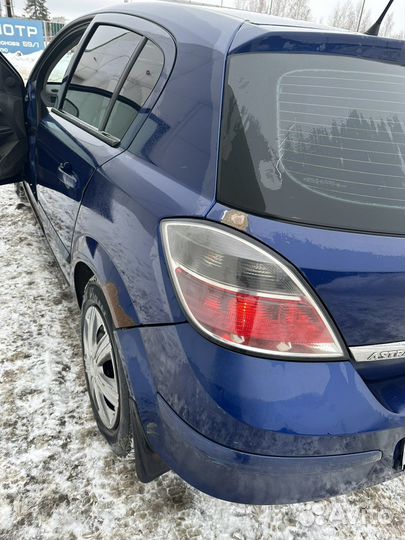 Задние фонари Opel Astra H Хэтчбек