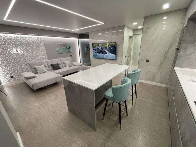 3-к. квартира, 92 м², 2/9 эт.