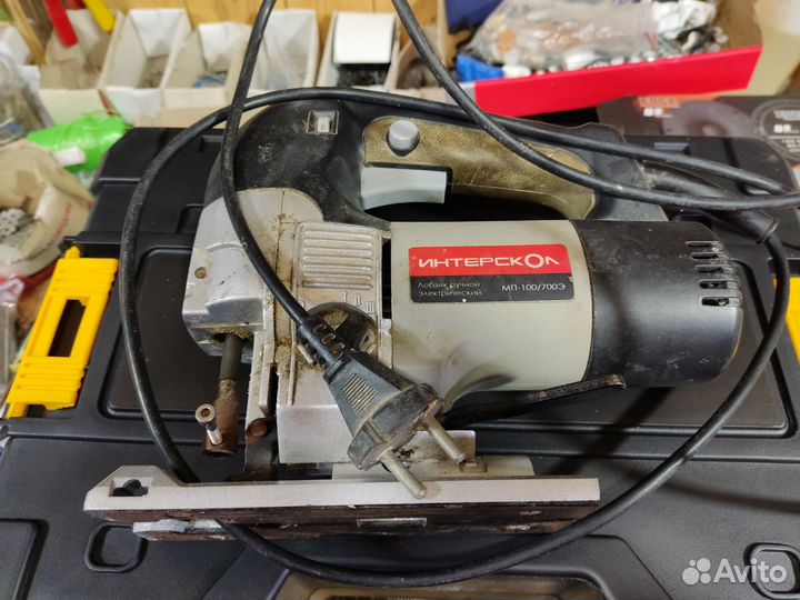 Электро лобзик интерскол