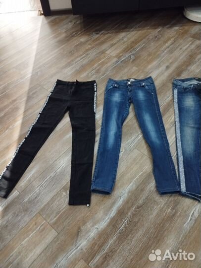 Джинсы