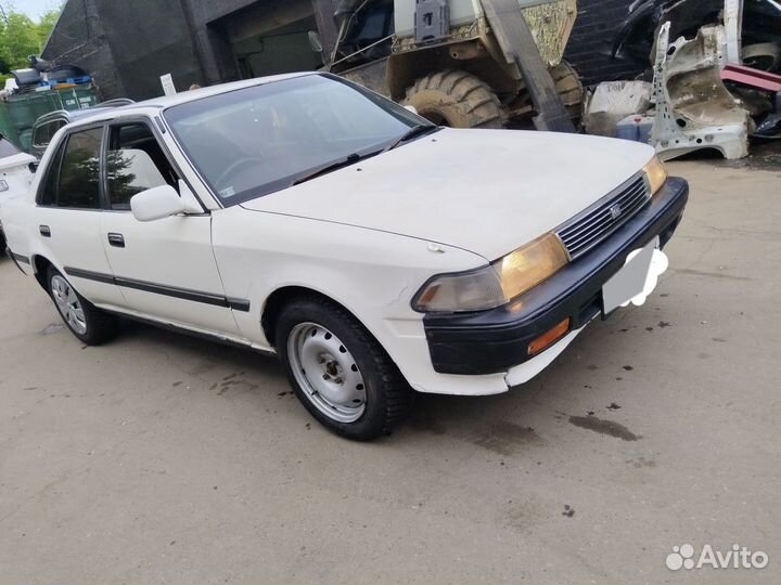 Toyota Corona 1.8 AT, 1988, 300 000 км