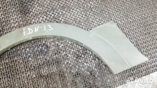 Молдинг крыла переднего левого mitsubishi pajero 4