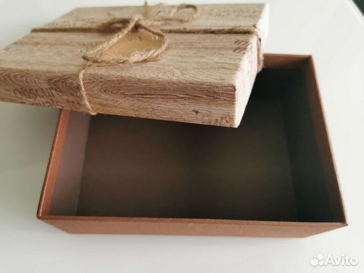 Коробка подарочная