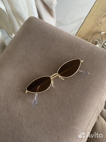 Солнцезащитные очки