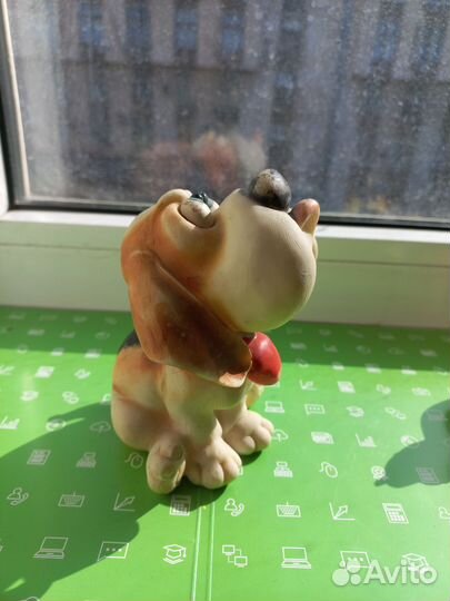 Статуэтка собака