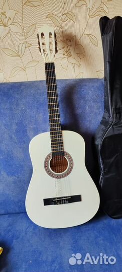 Гитара новая