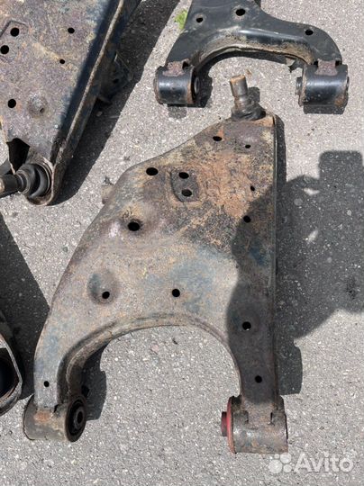 Комплект рычагов задних patol y62