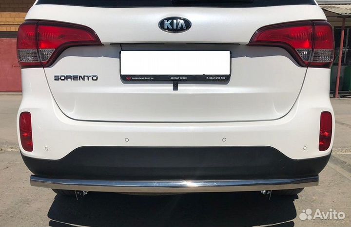 Защита заднего бампера KIA Sorento труба (радиус)