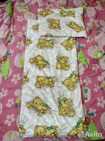 Матрас с подушкой в детскую коляску