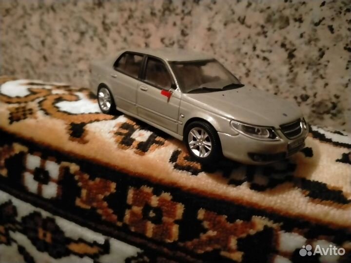 Сувенирная модель метолическая машинка