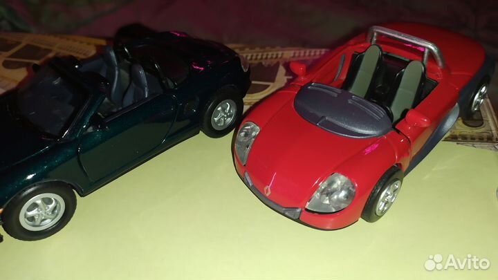 Машинки игрушки 1:32