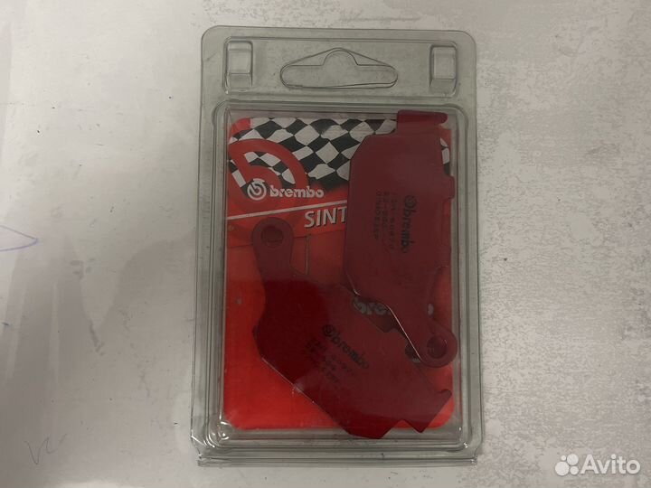 Тормозные колодки задние brembo