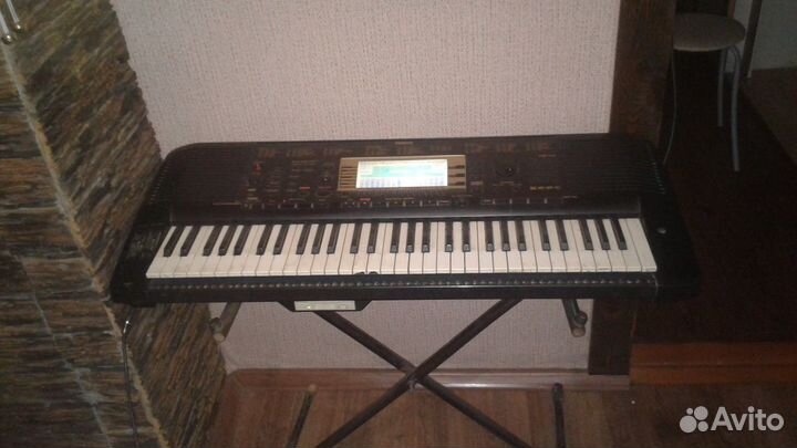 Синтезатор Yamaha PSR-730