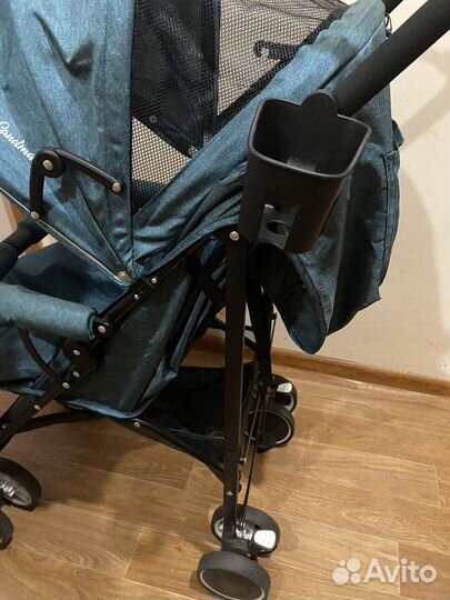 Детская прогулочная коляска-трость