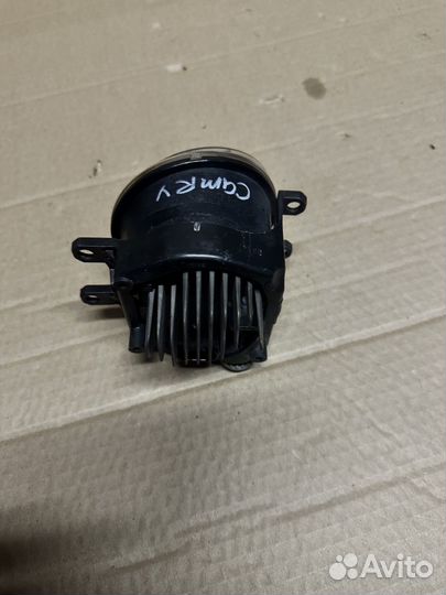 Toyota Camry V70 фара противотуманная левая