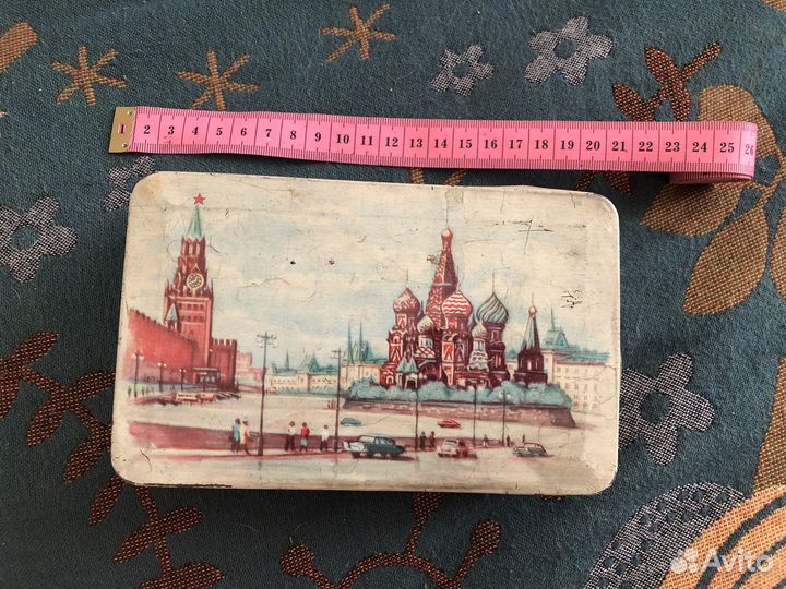 Жестянная коробка 1950 год