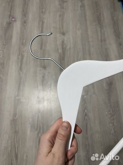 Вешалки плечики деревянные IKEA