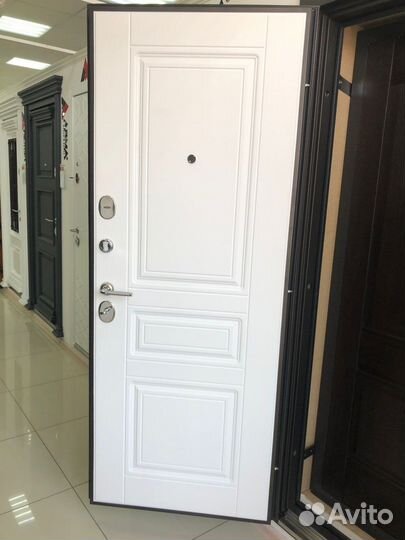 Дверь входная металлическая