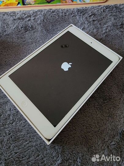 iPad mini 1 64gb Wi-Fi Cellular white