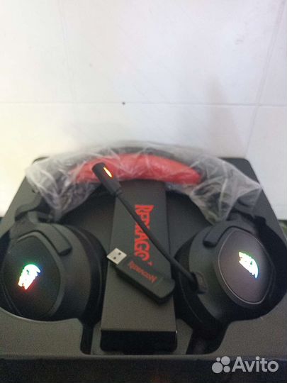 Игровая гарнитура беспроводная новая