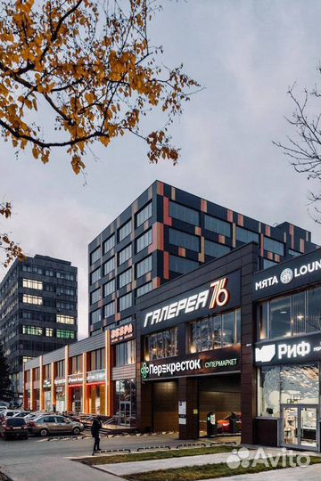 Бариста в кофейню