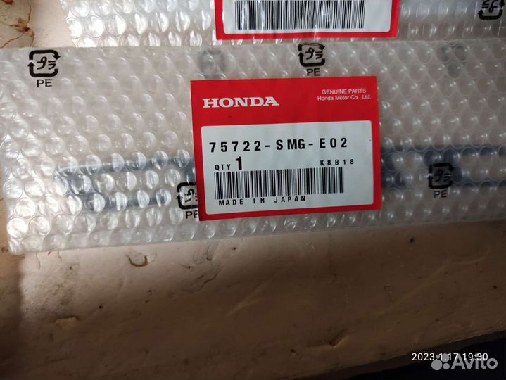 Эмблемы Honda / Ford