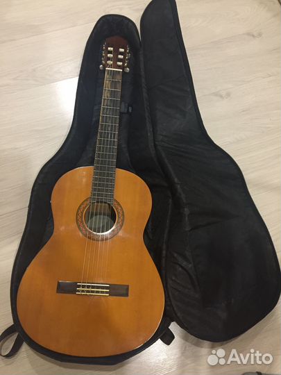 Гитара Yamaha c40 с чехлом