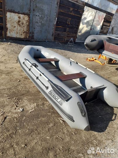 Продам лодку