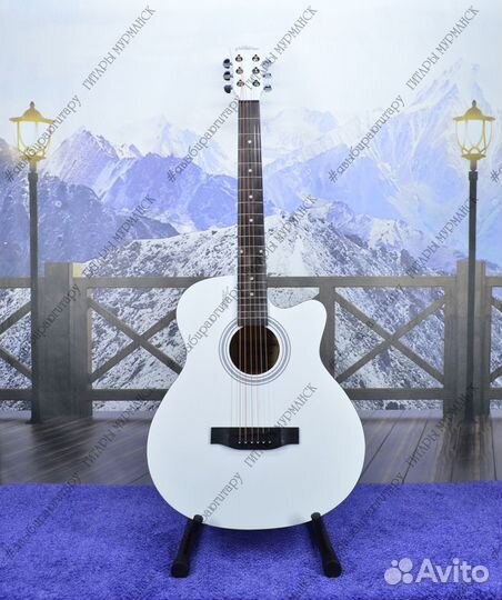 Акустическая гитара (новая) глянцевая, комплект