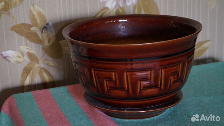 Керамический горшок для цветов