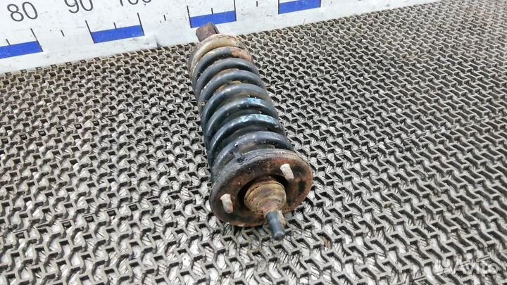 Стойка амортизатора переднего правого Nissan Pathf